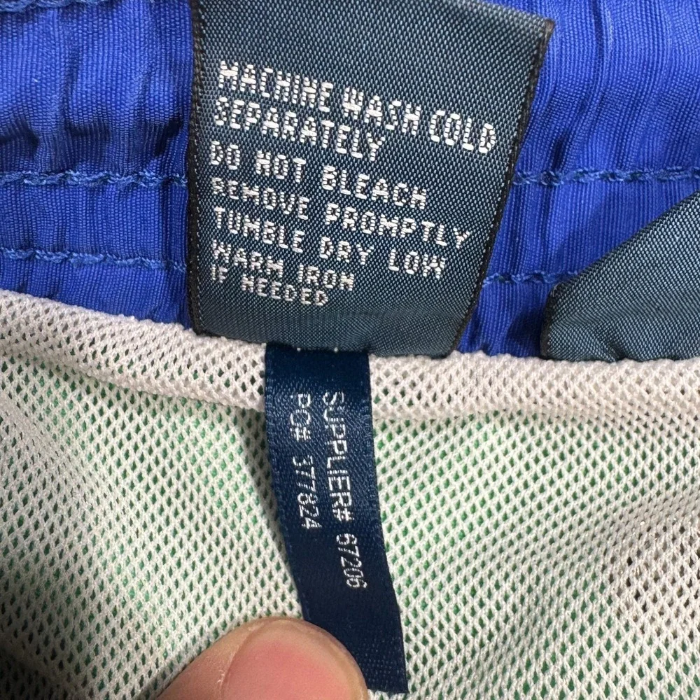 Polo Ralph Lauren rips tag size