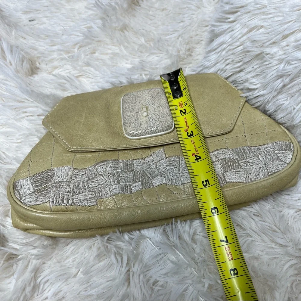 R&Y Augousti super cute