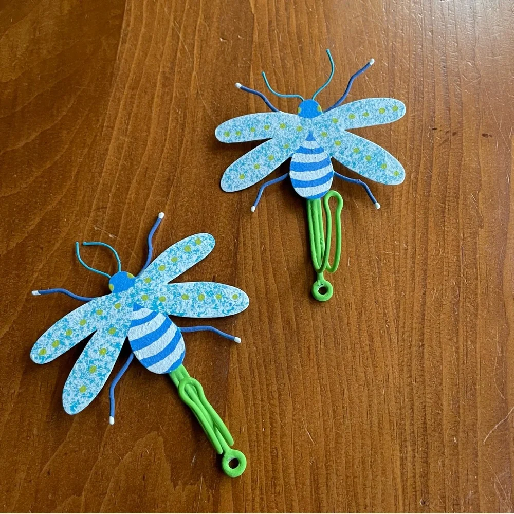 Artist Inspired pair metal