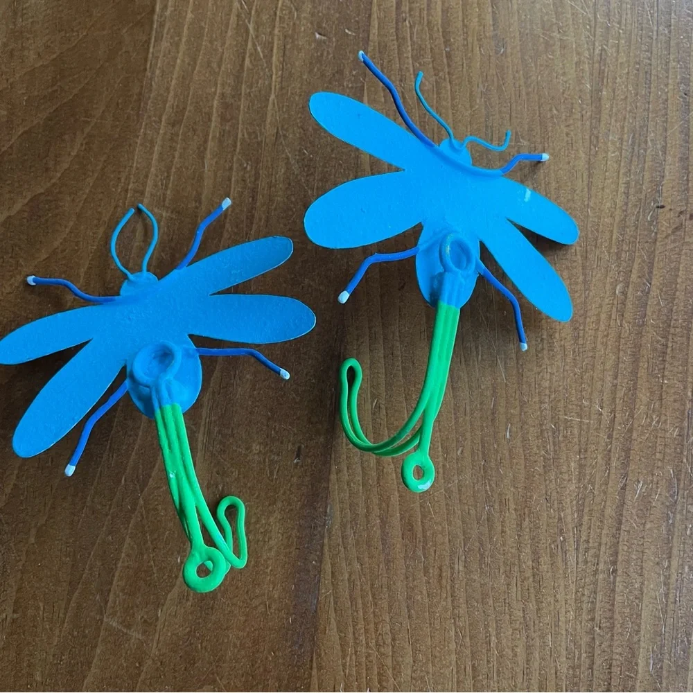 Artist Inspired pair metal