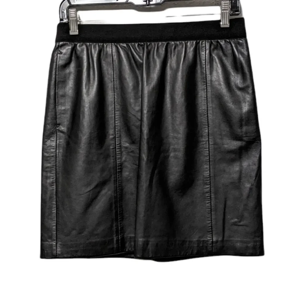 ANN TAYLOR LOFT Leather Skirt 0