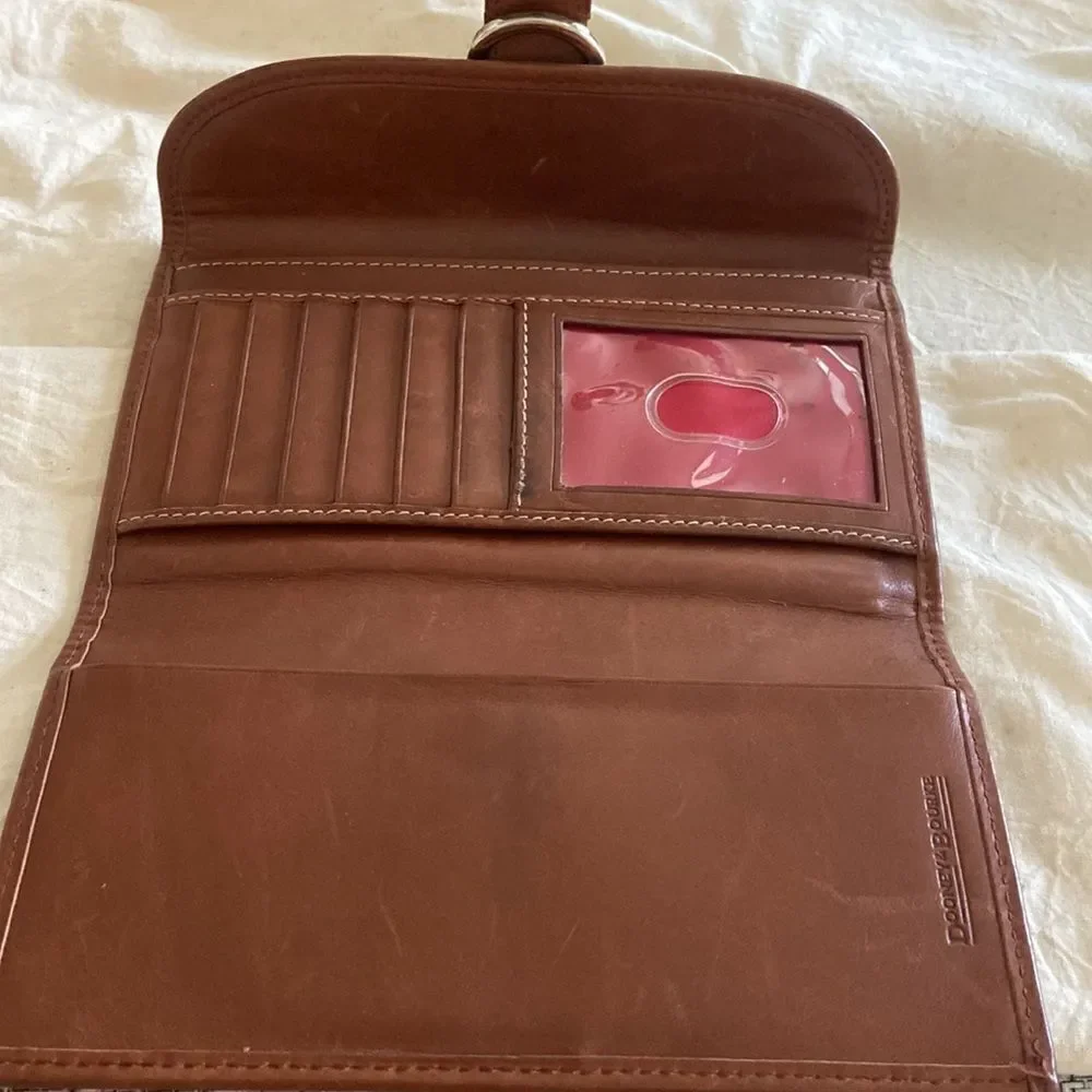 Dooney & Bourke Wallet Vintage leather clasp is silver leather imitation…