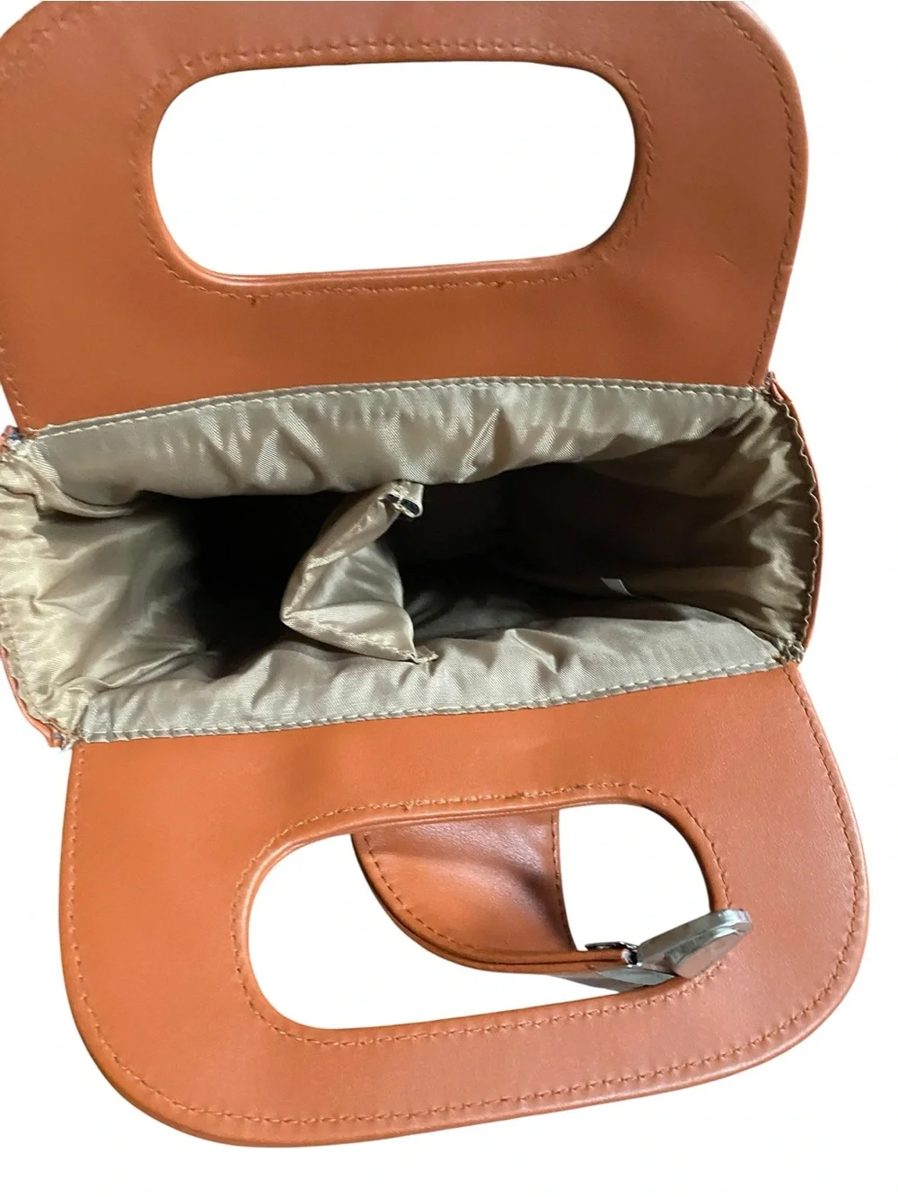 Acuity tan wine
