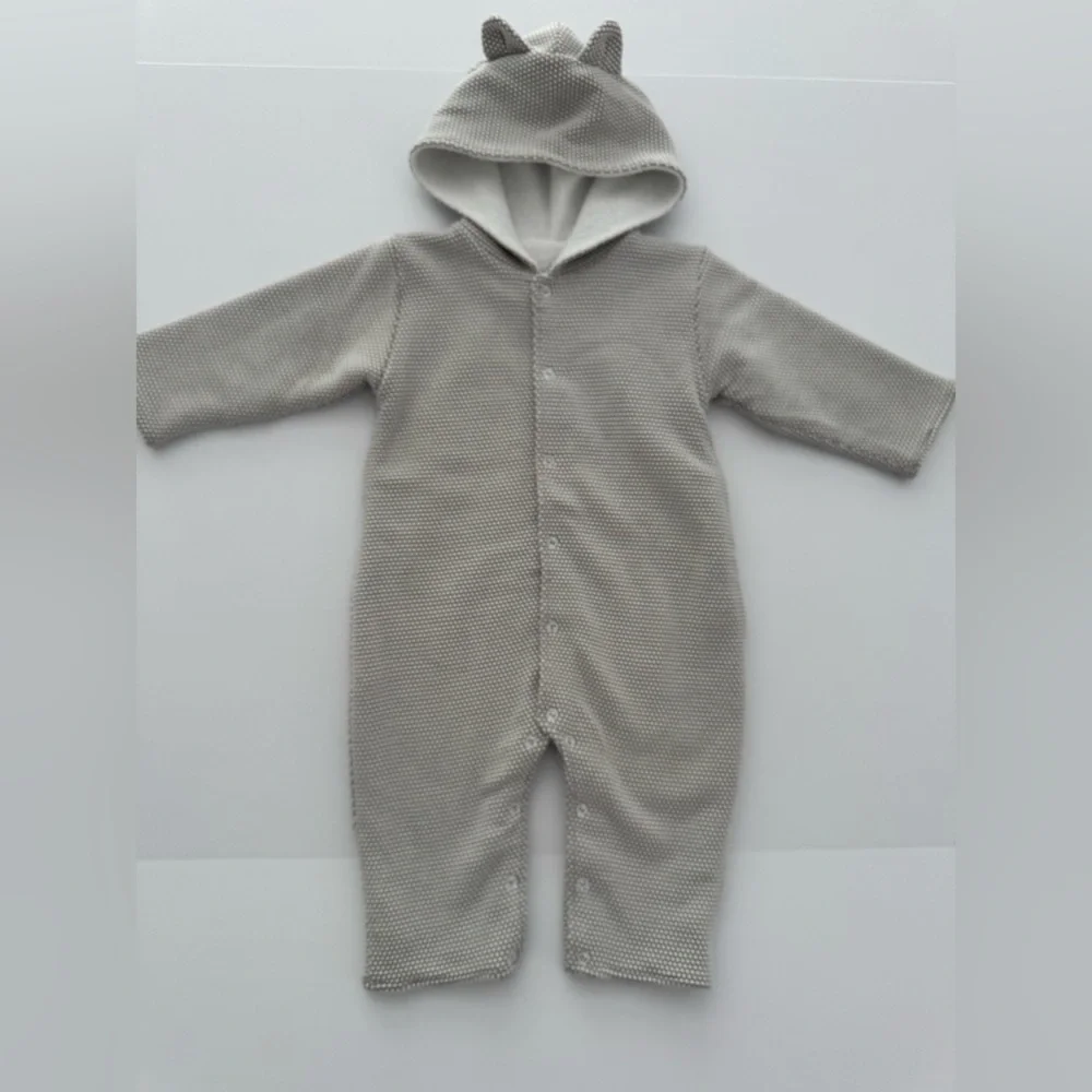 Kissy Kissy Heavy Weight Gray/White Hooded Jumper Size 9M