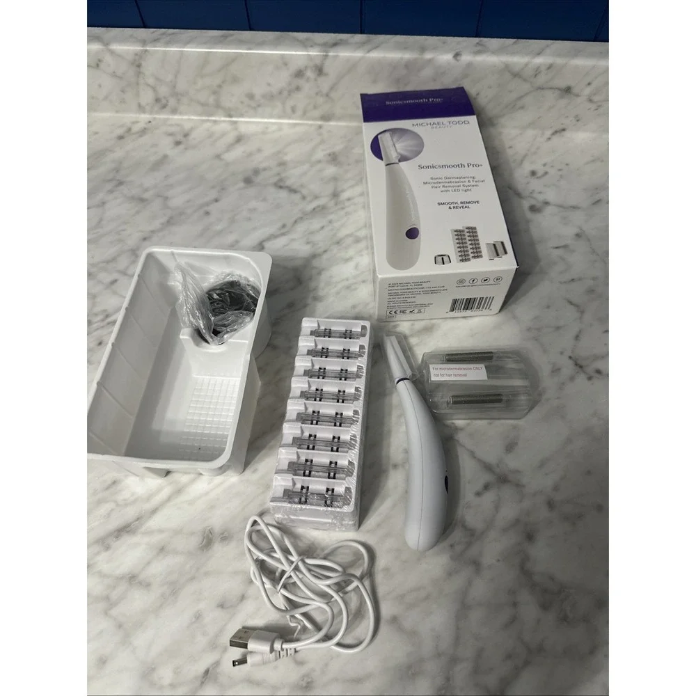 Michael Todd Sonicsmooth Pro+ Sonic Dermaplaning and Facial Hair/Open Box/NEW