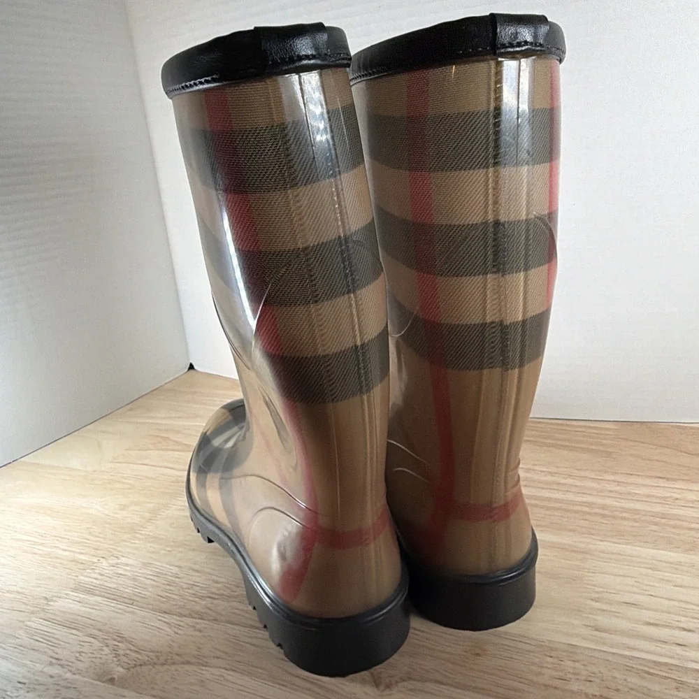 Burberry staining as