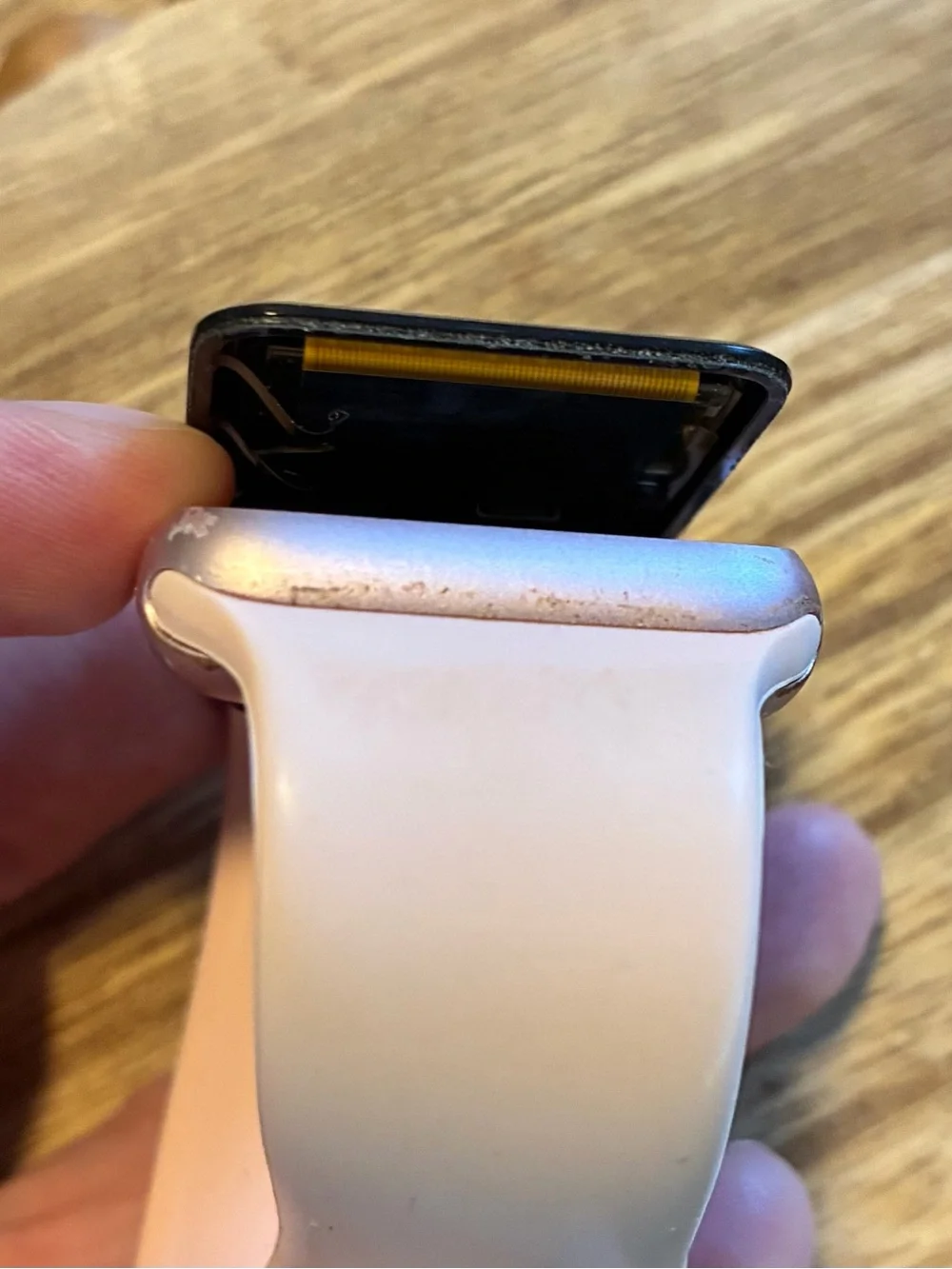 Apple last hinge left