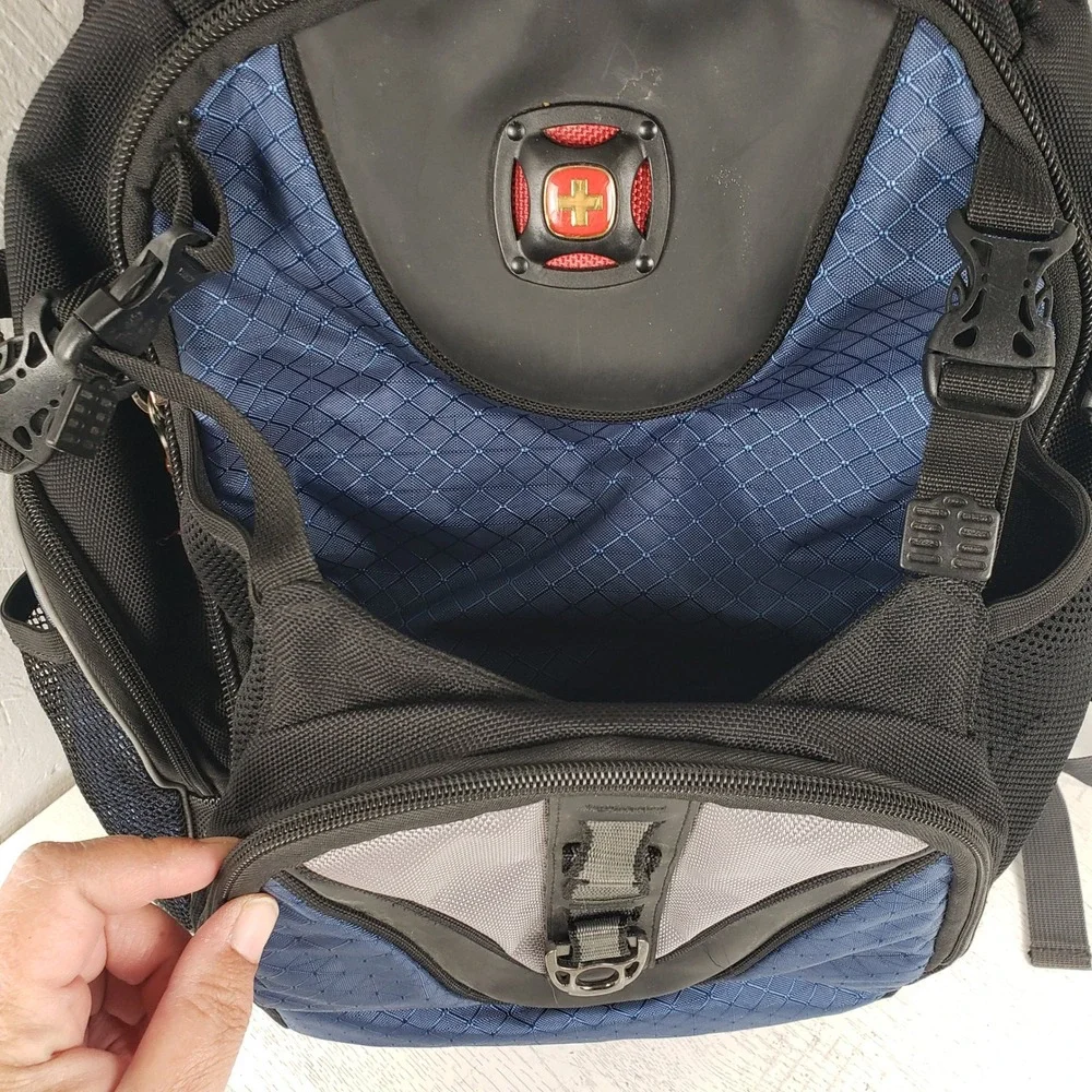 SwissGear by wenger