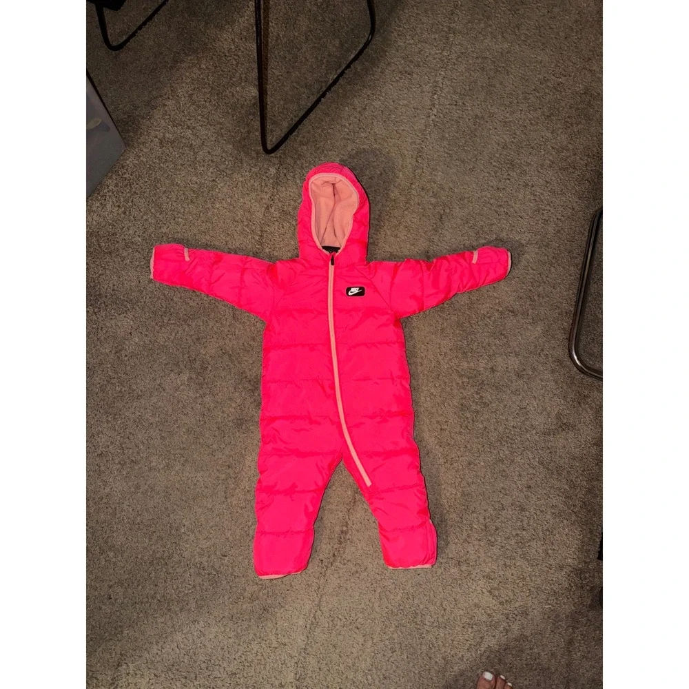 Nike baby bunting