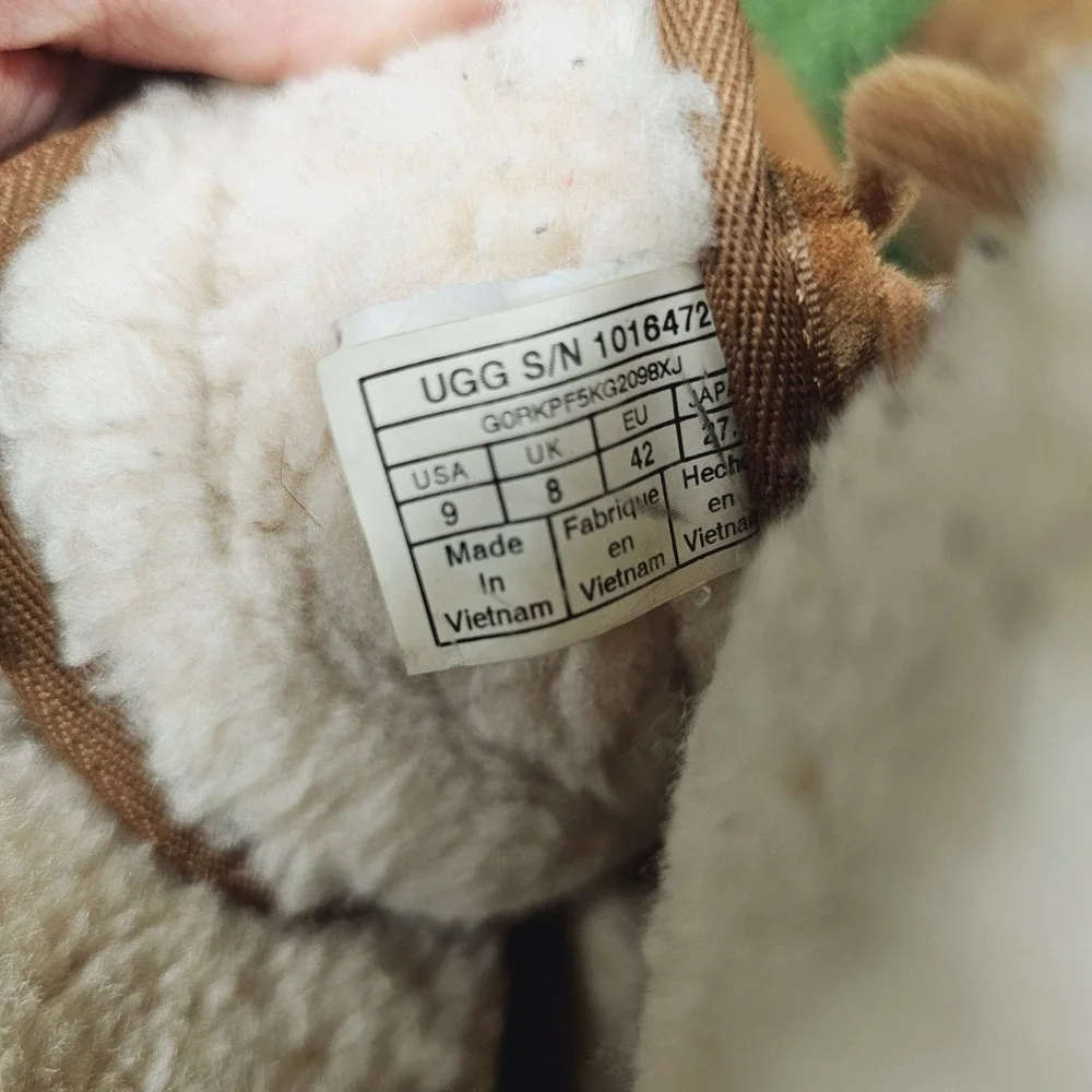 UGG please see