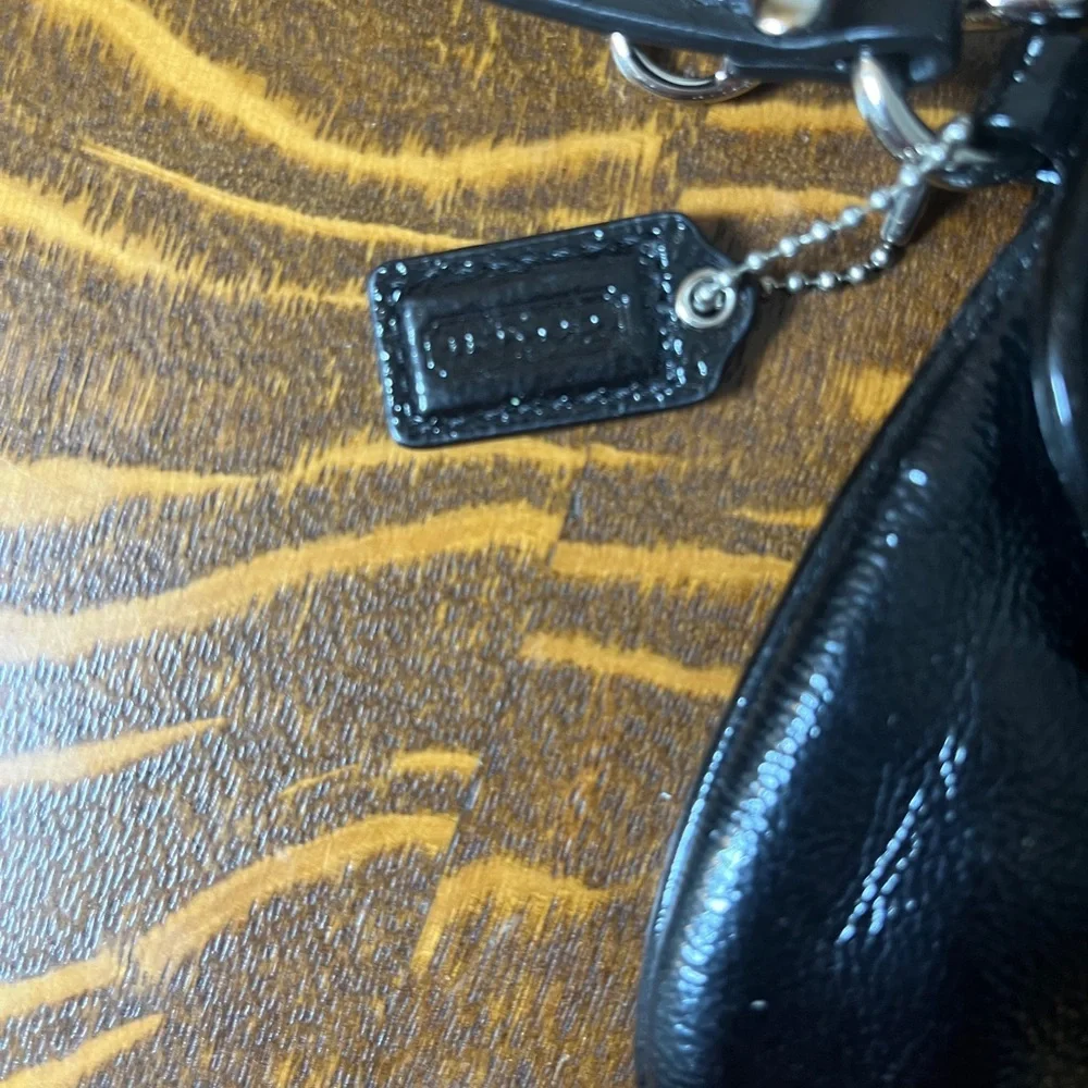 Coach chic black