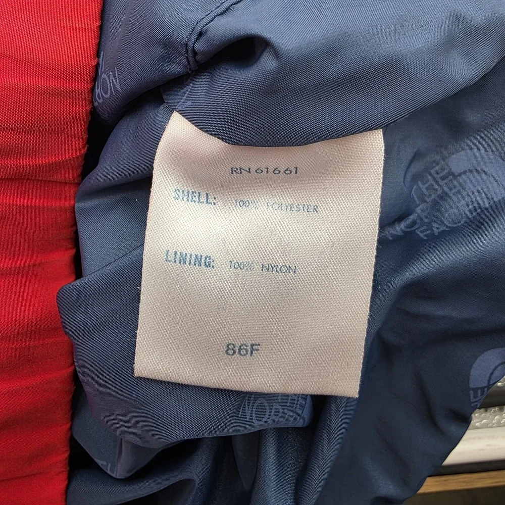 Vintage The North Face Red Jacket 1986‎ Made in Taiwan Men's M Minor Spots