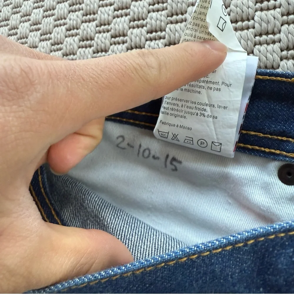 A.P.C. fits 30