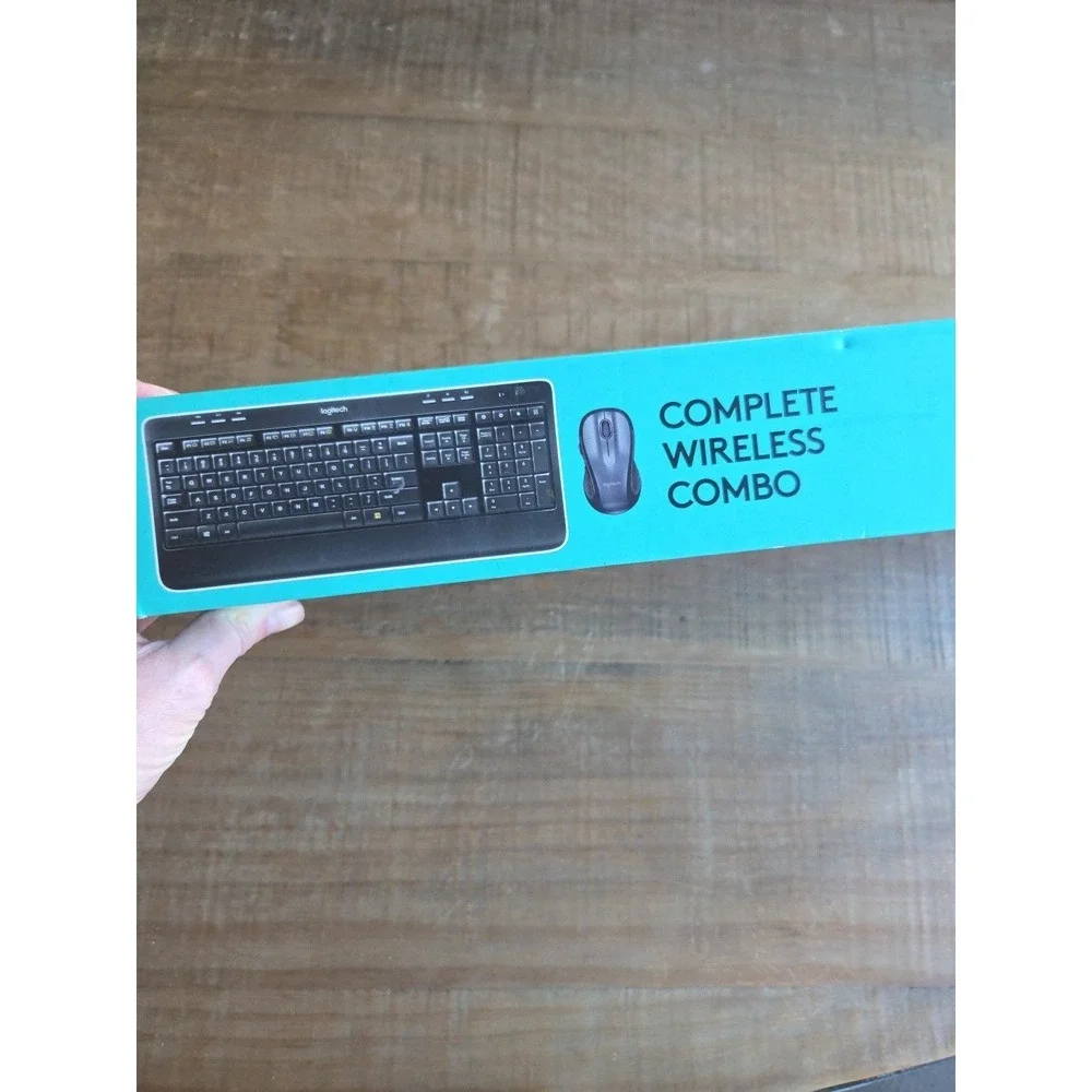 Logitech MK520 Wireless Keyboard and Mouse Bundle M510 Mouse Works Batteries INC