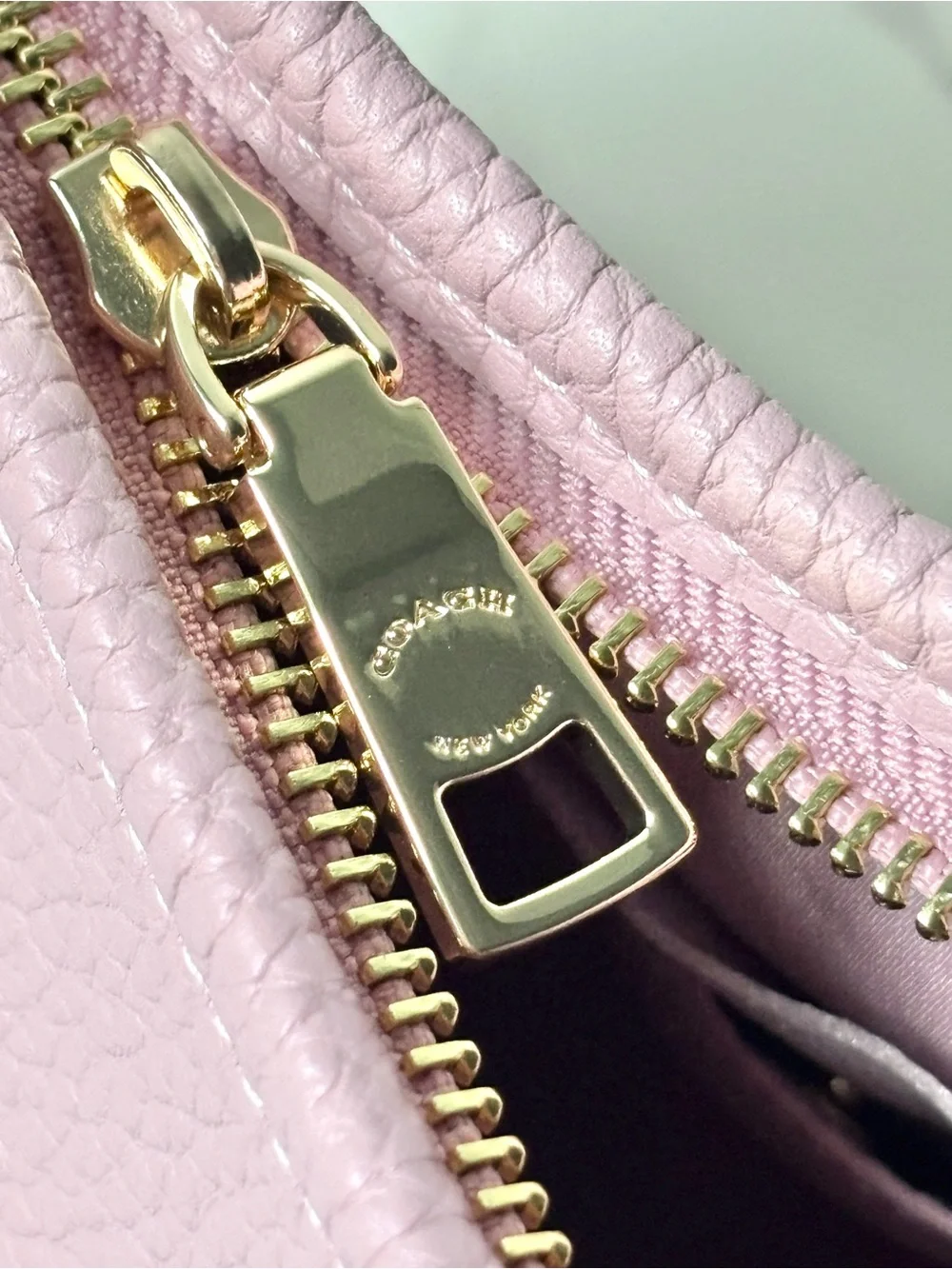 Coach authentic laurel