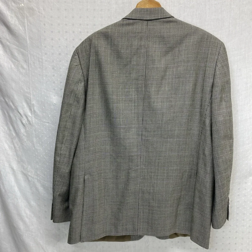 Lauren Ralph Lauren button nice tightened