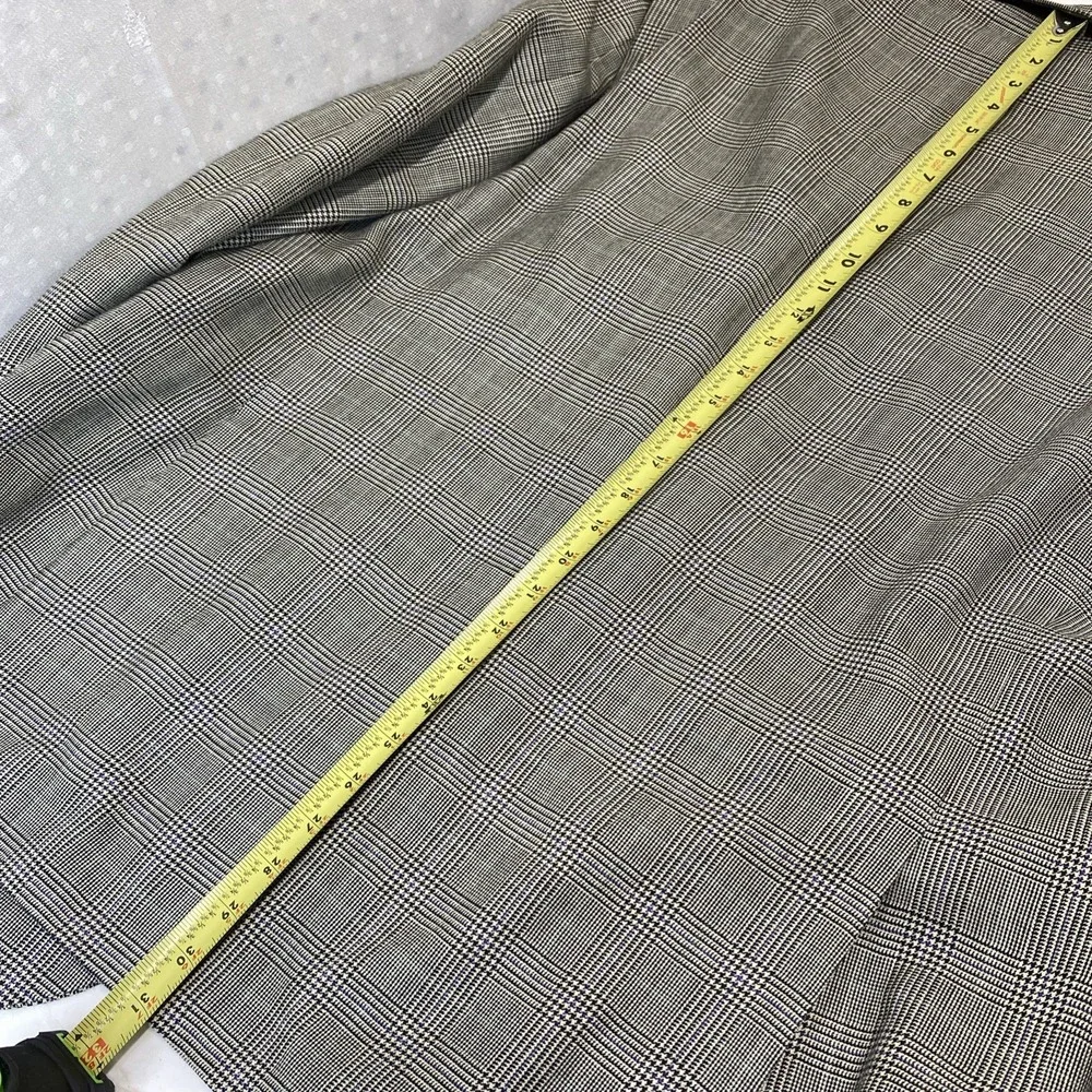 Lauren Ralph Lauren very shoulder should
