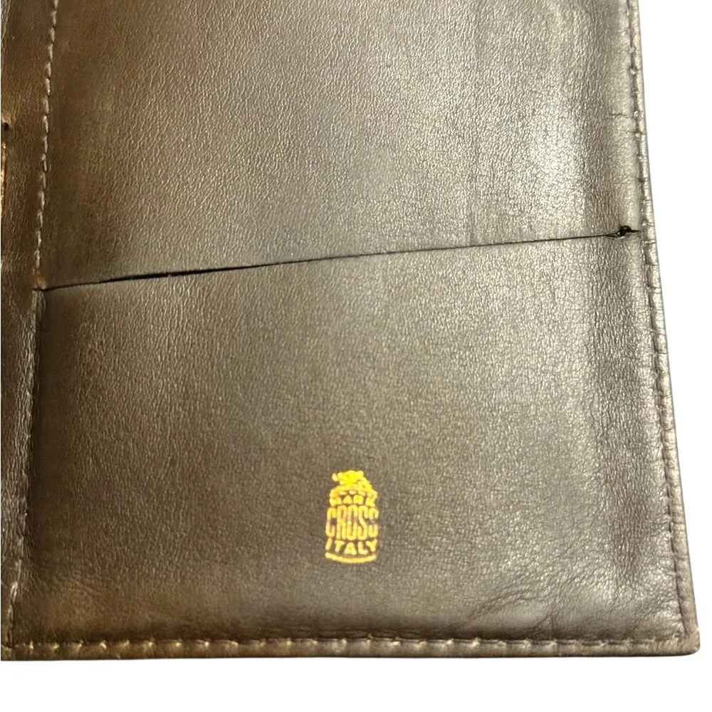 Mark Cross tab conditioned leather