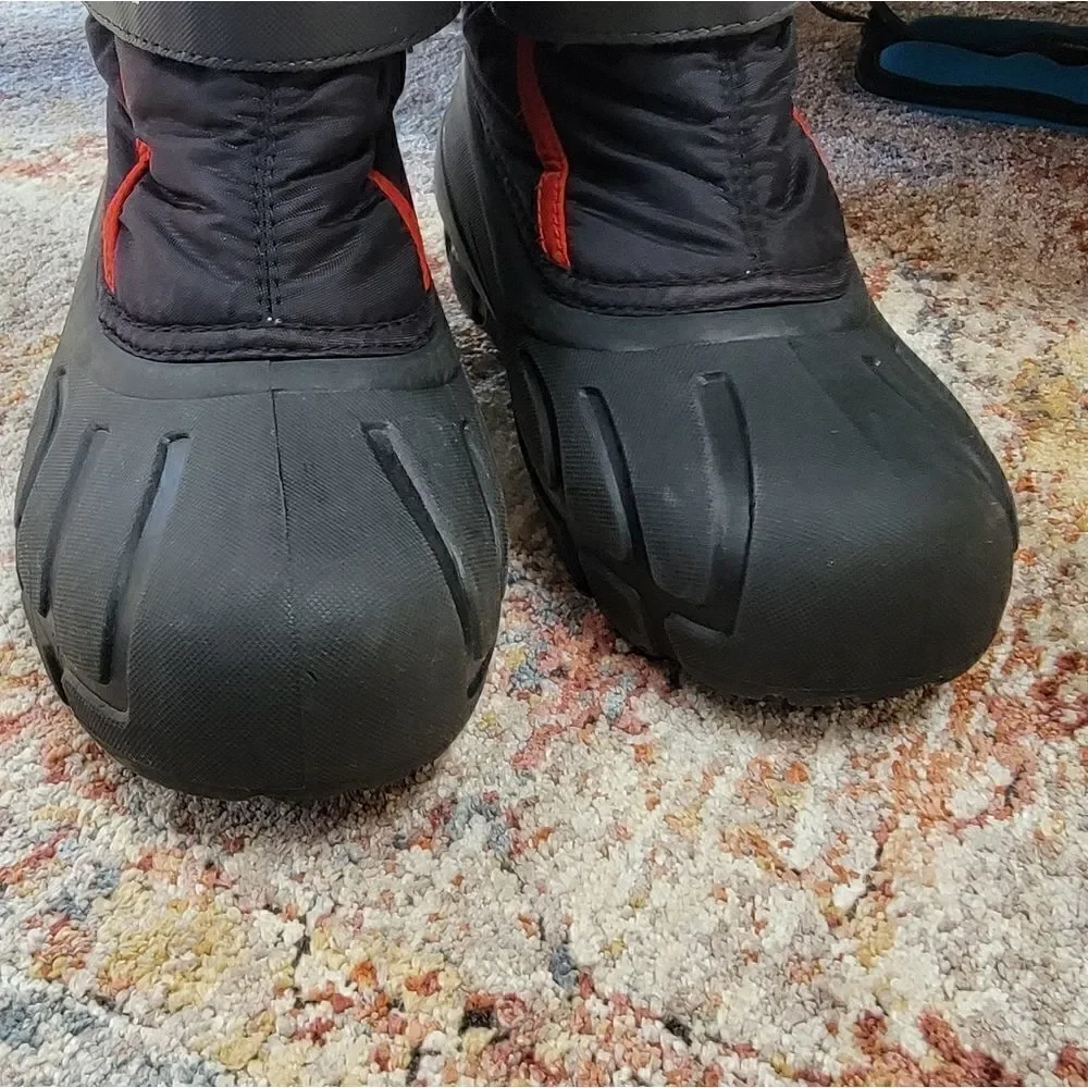 Sorel flurry snow