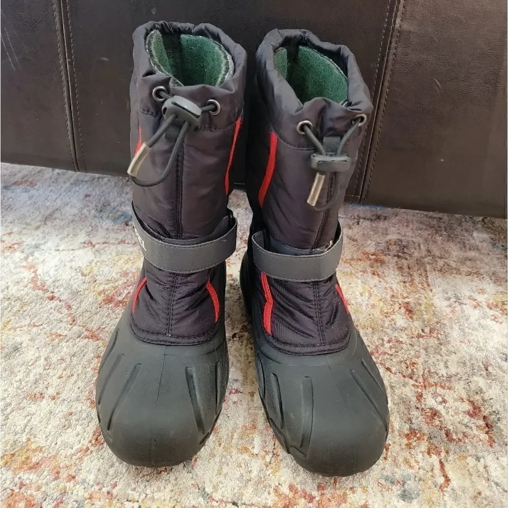 Sorel flurry snow