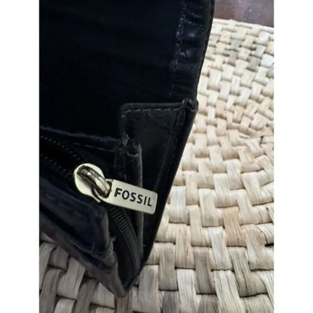 Fossil looking you space