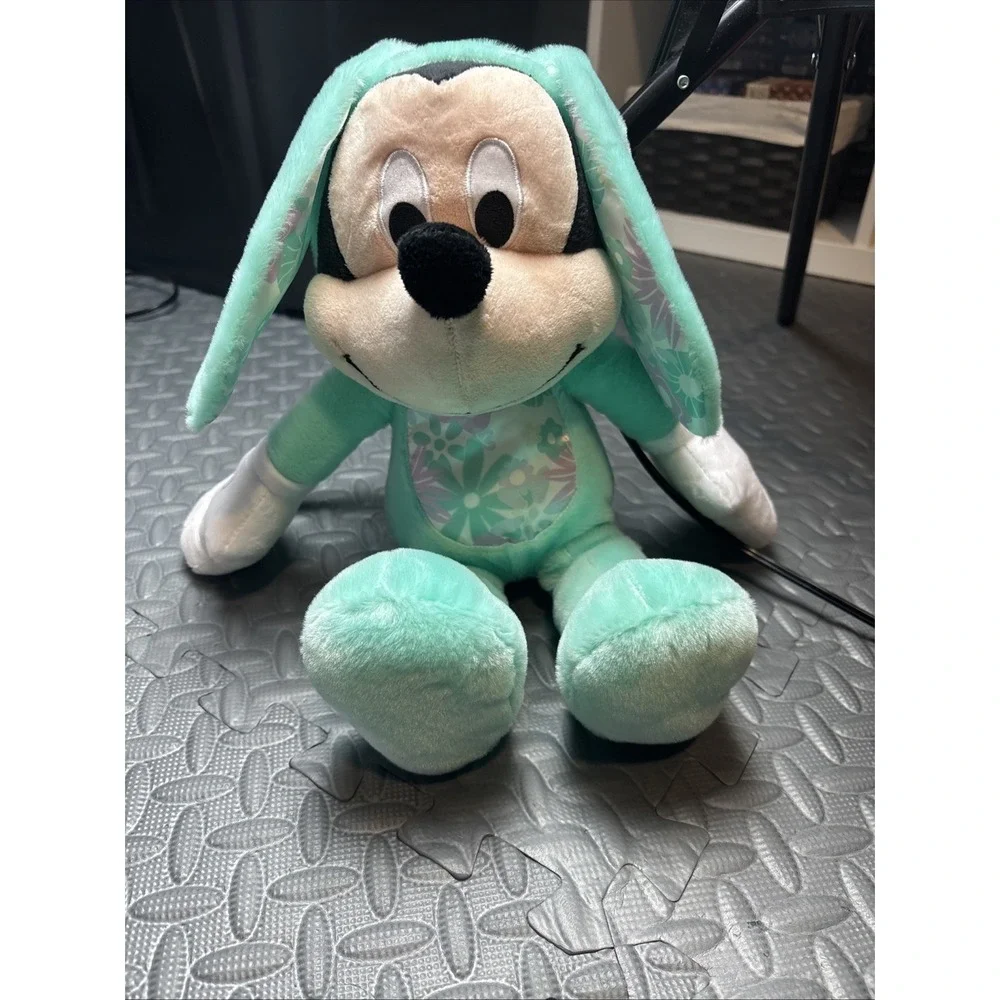 Disney Easter‎ Large Plush Mickey Mouse 17
