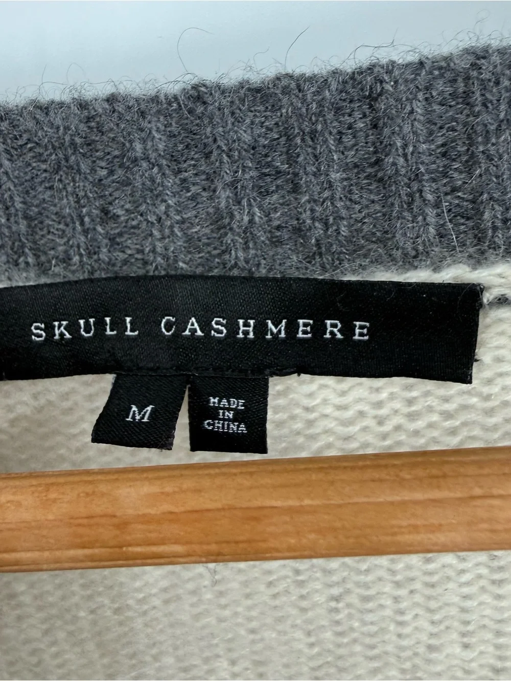Skull Cashmere measurements 44 preowned