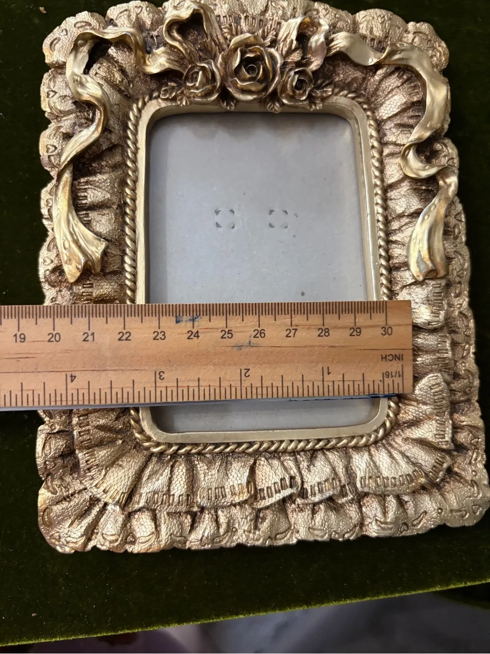 None decorative gold