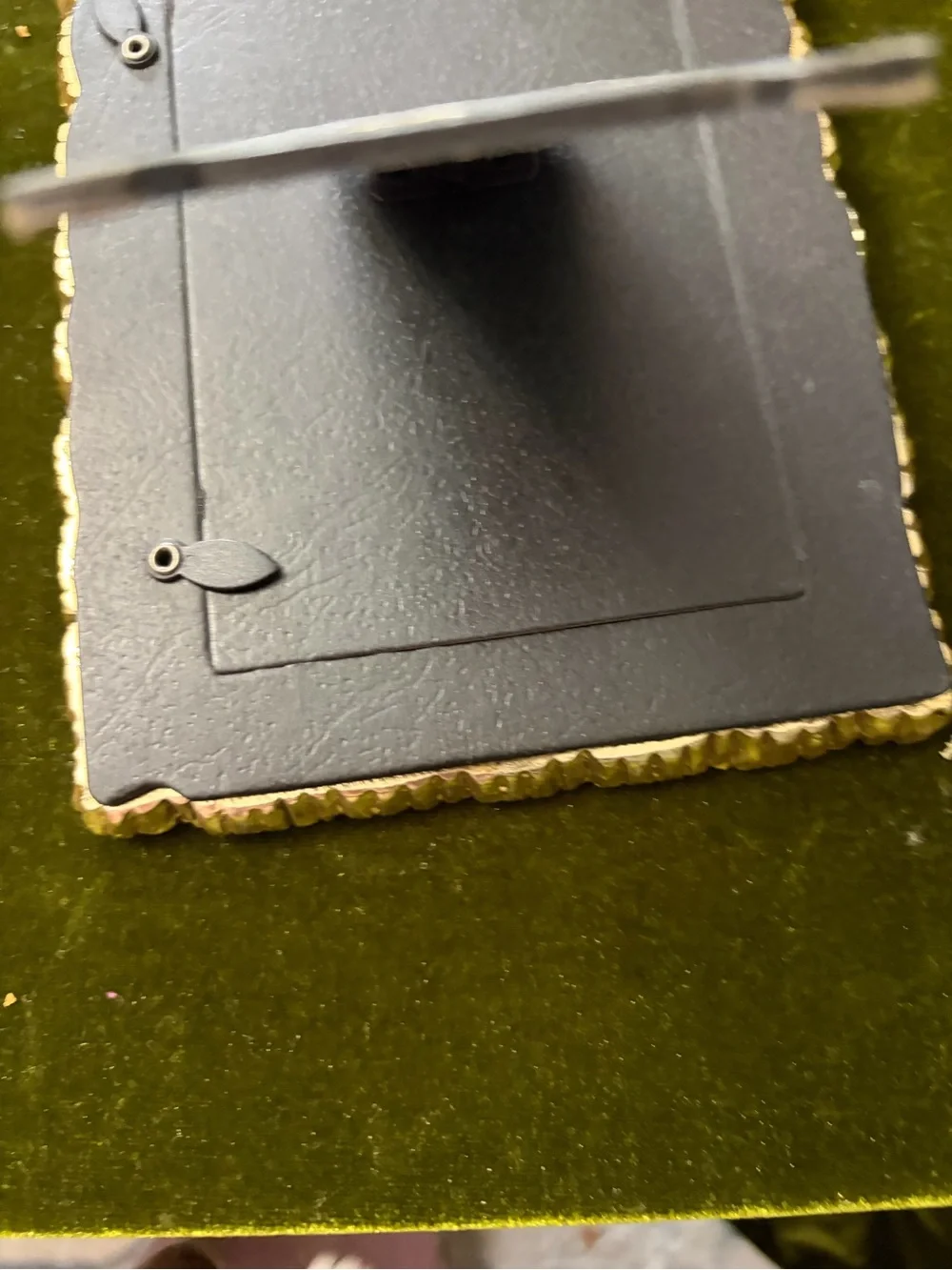 None decorative gold