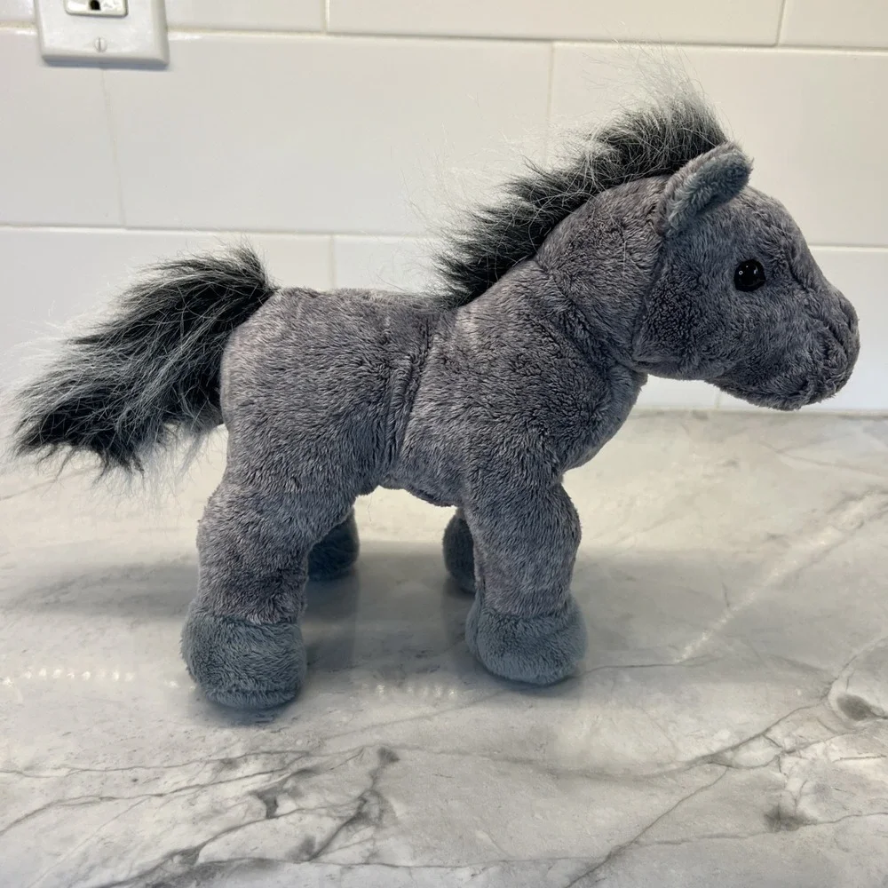 GANZ this family horse