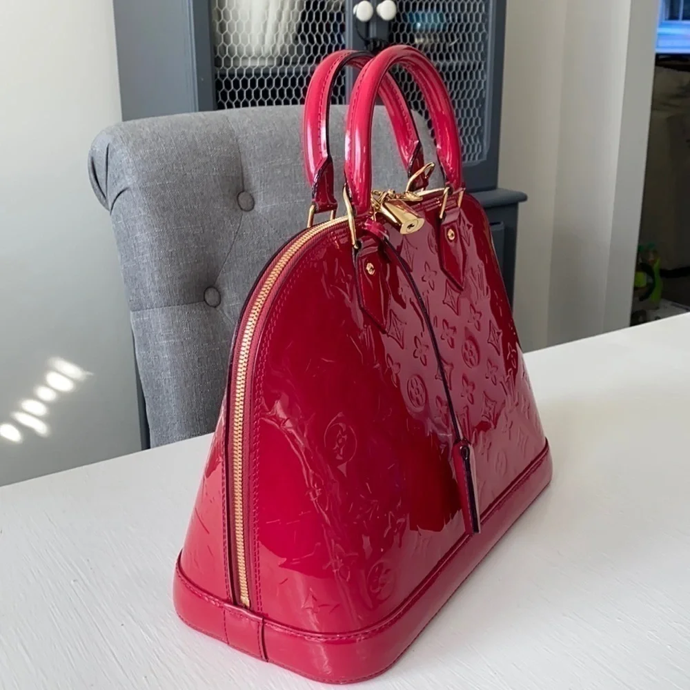 Louis Vuitton Pink Rose Indian Leather Monogram Vernis Alma Bag New Condition