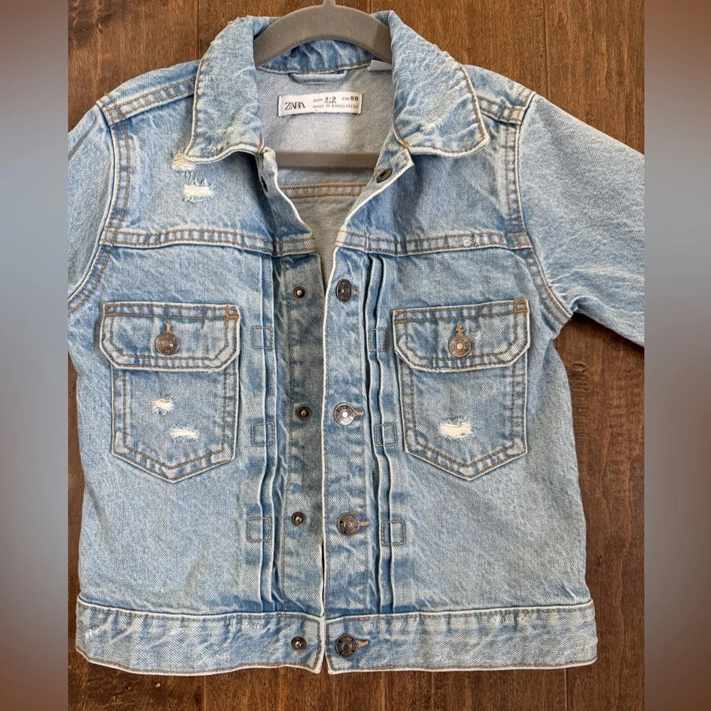 Zara casual light