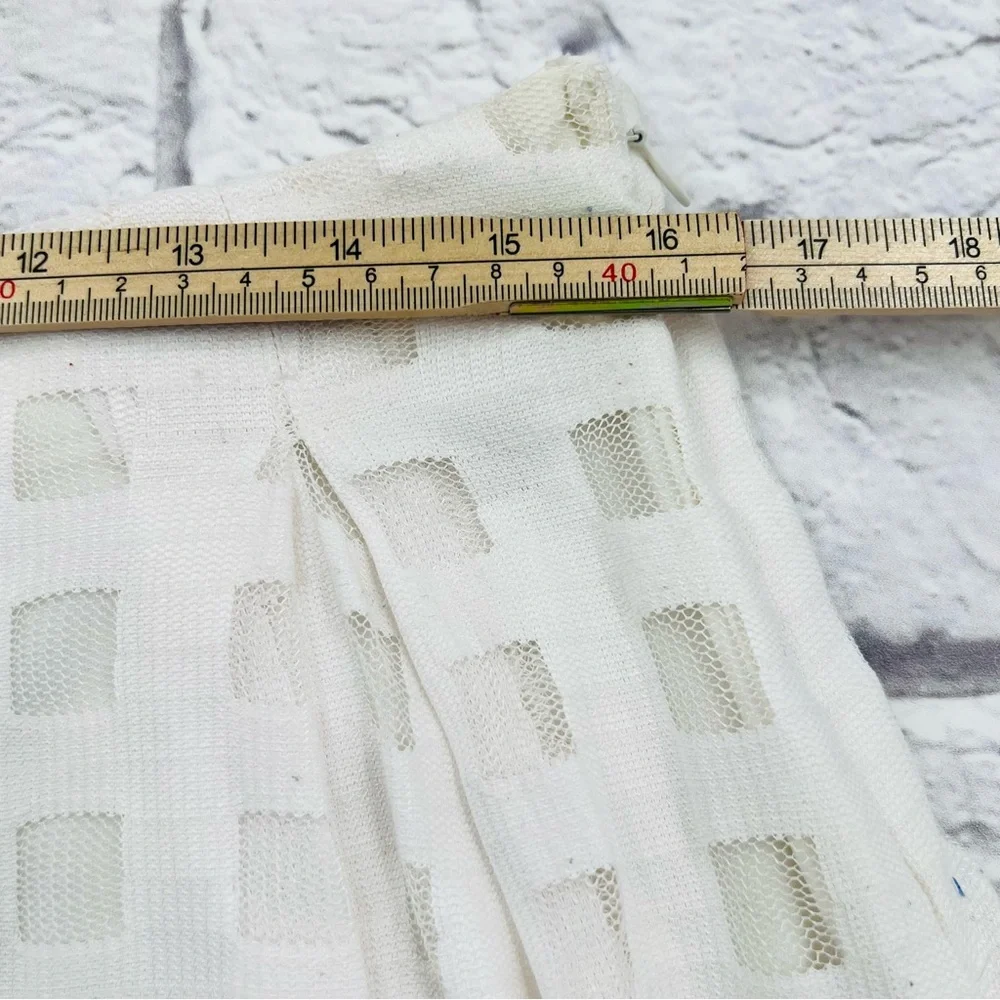 Kind Of elegant white
