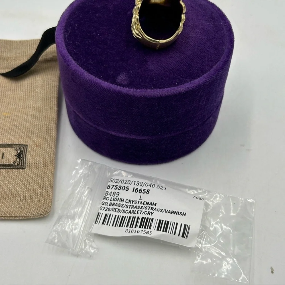 Unisex Gucci iconic Lionhead ring size large/8.5 made in Italy