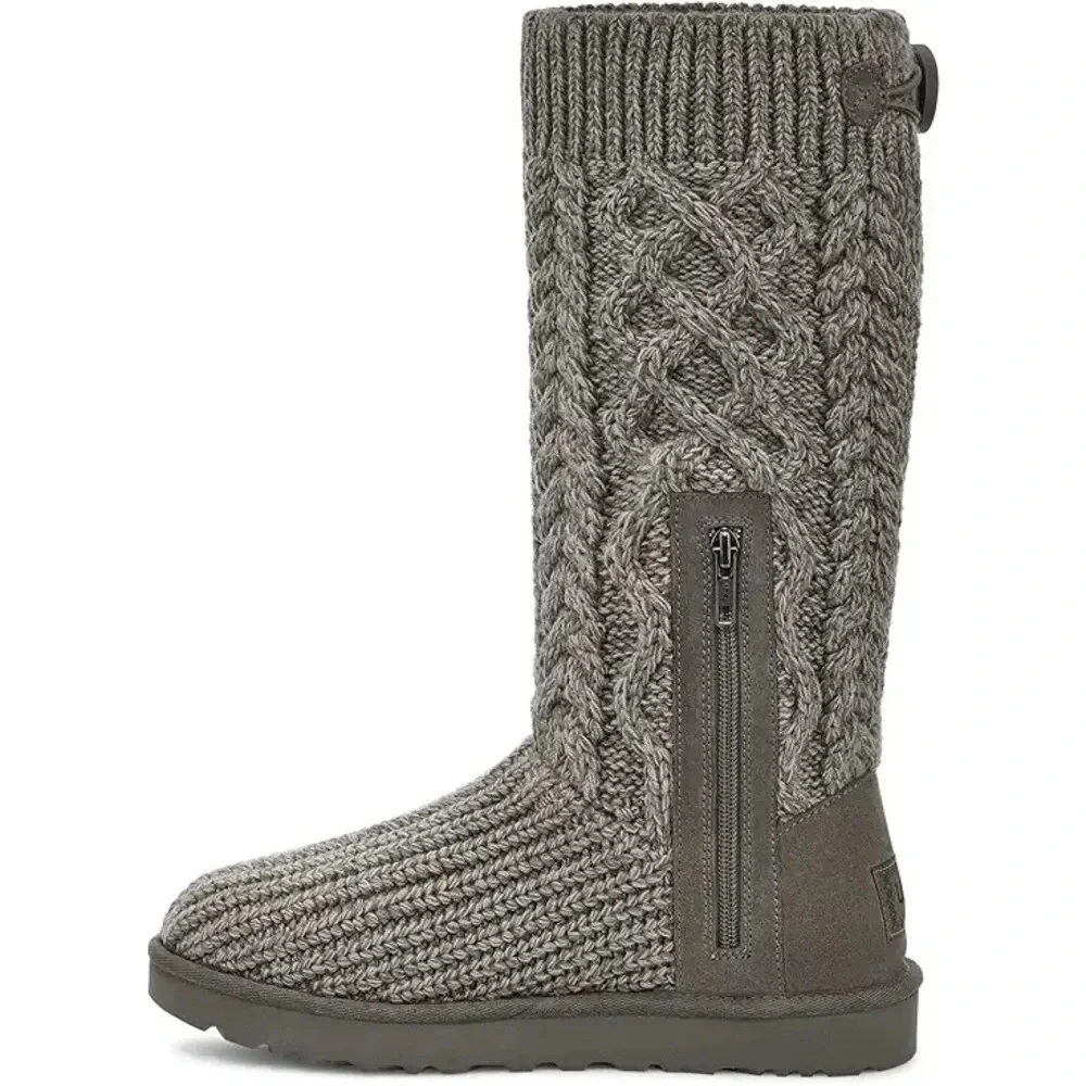 UGG throughout round pull