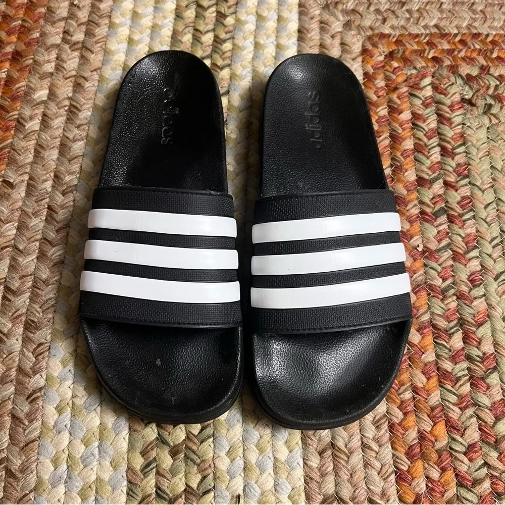 adidas slides classic