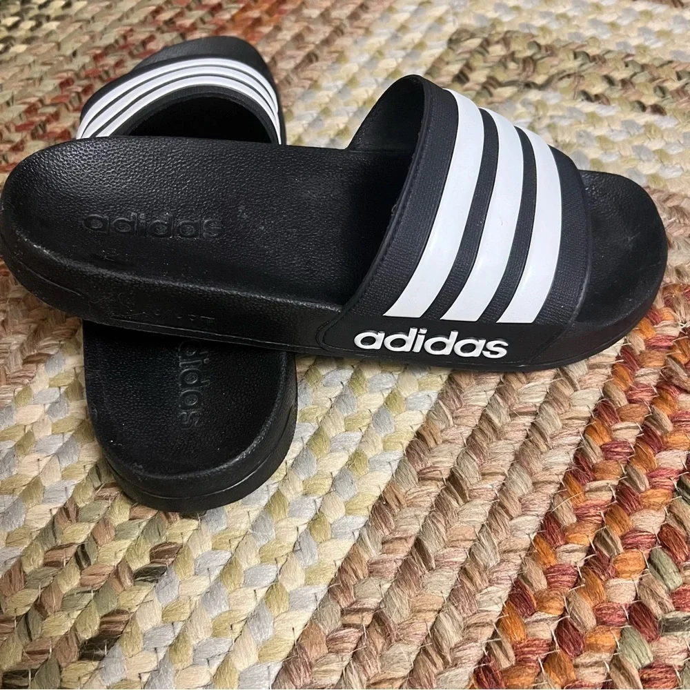 adidas slides classic