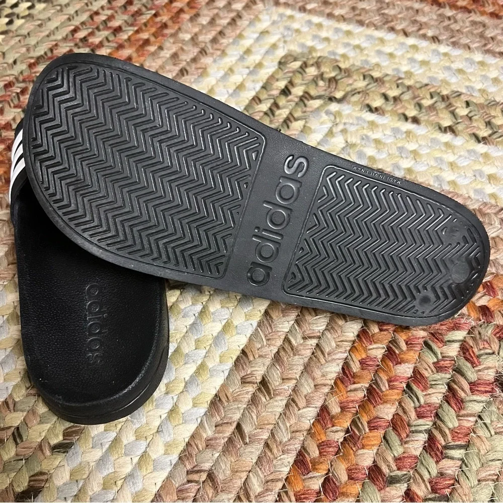 adidas slides classic