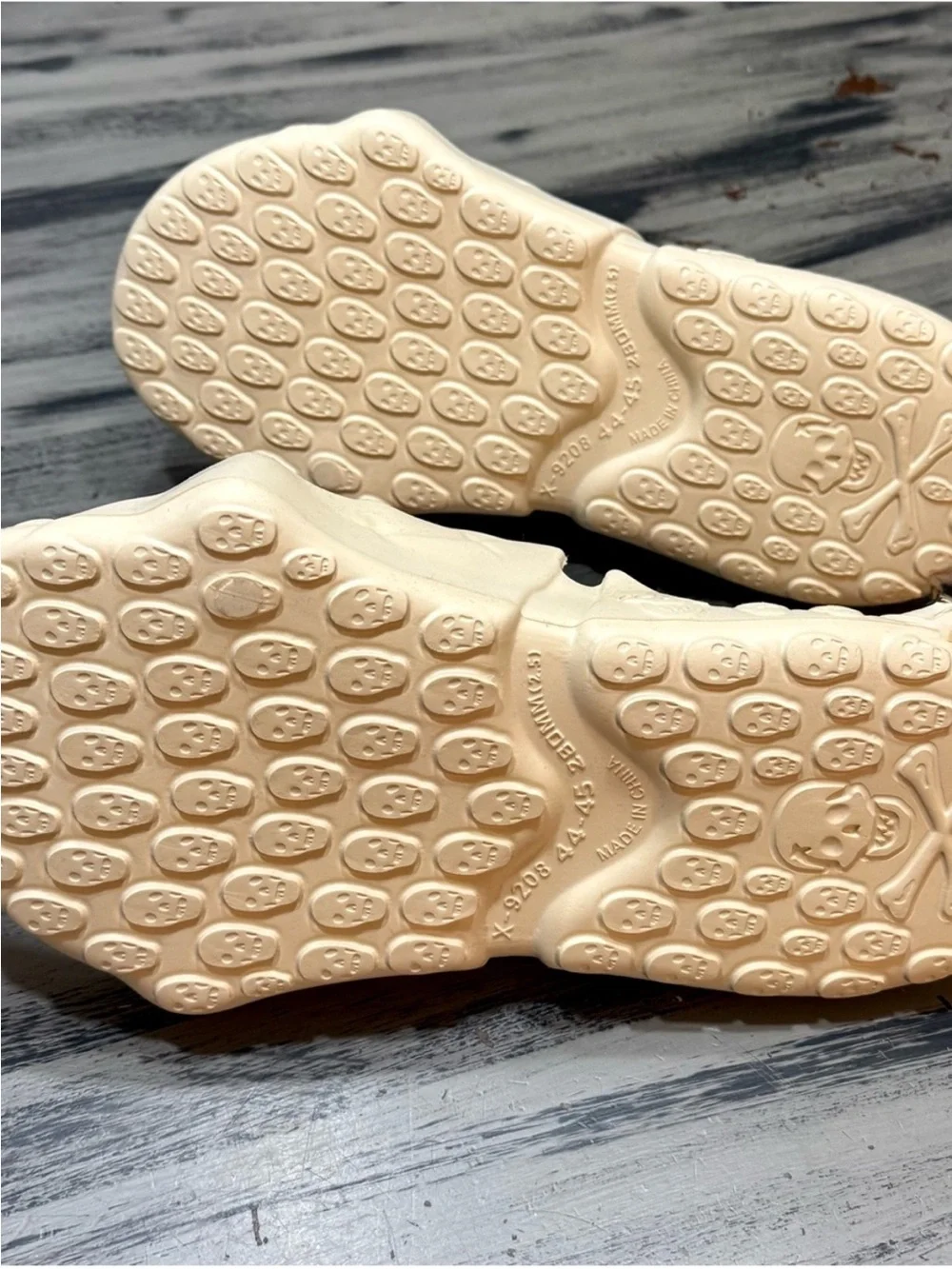 Skull Slides make statement