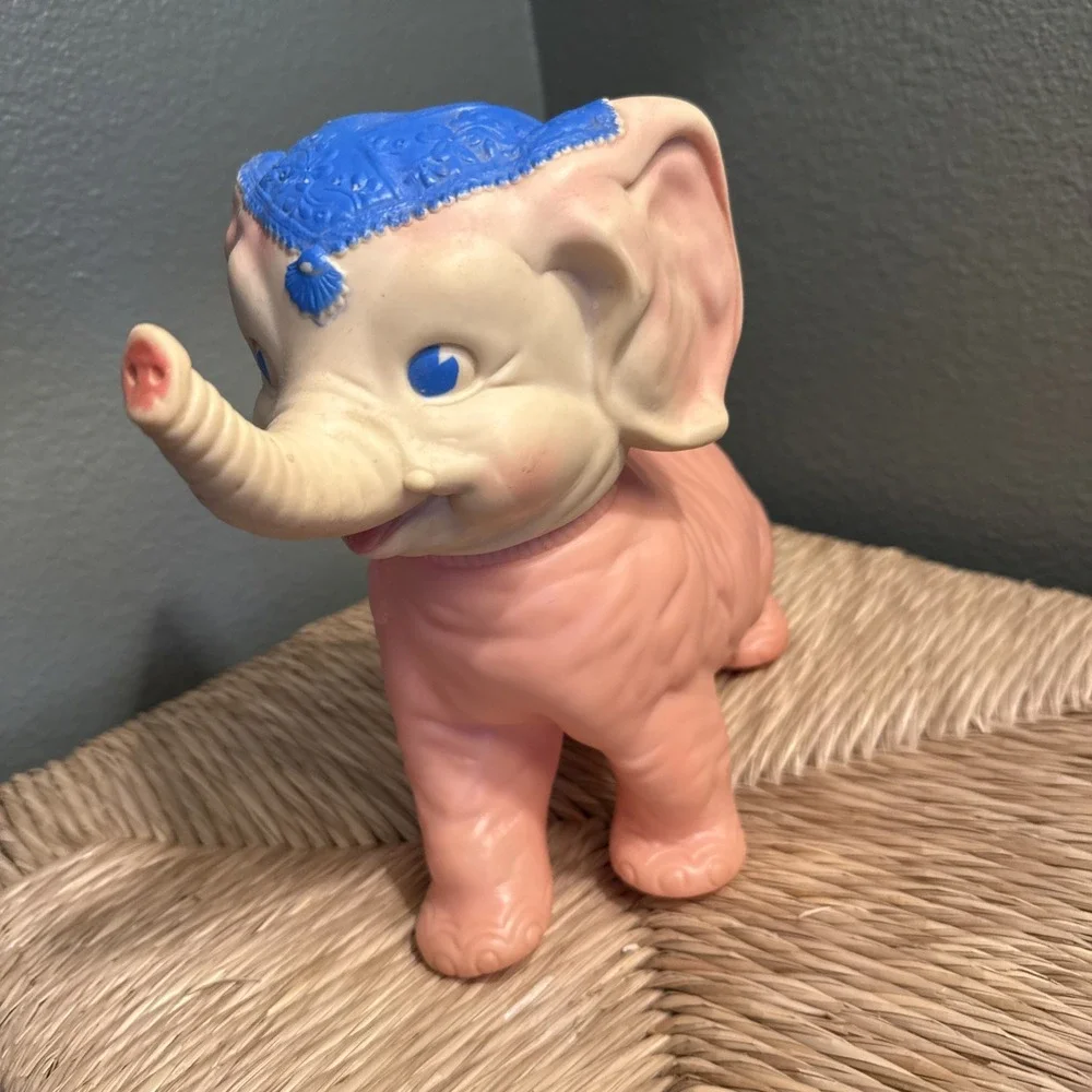 Pink Elephant Squeak Toy Vintage 1960s Circus Collectible The Sun Rubber Co