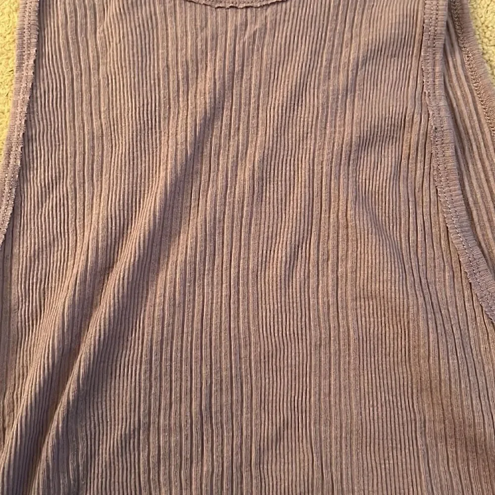 Alo Purple Tank Medium cropped. New