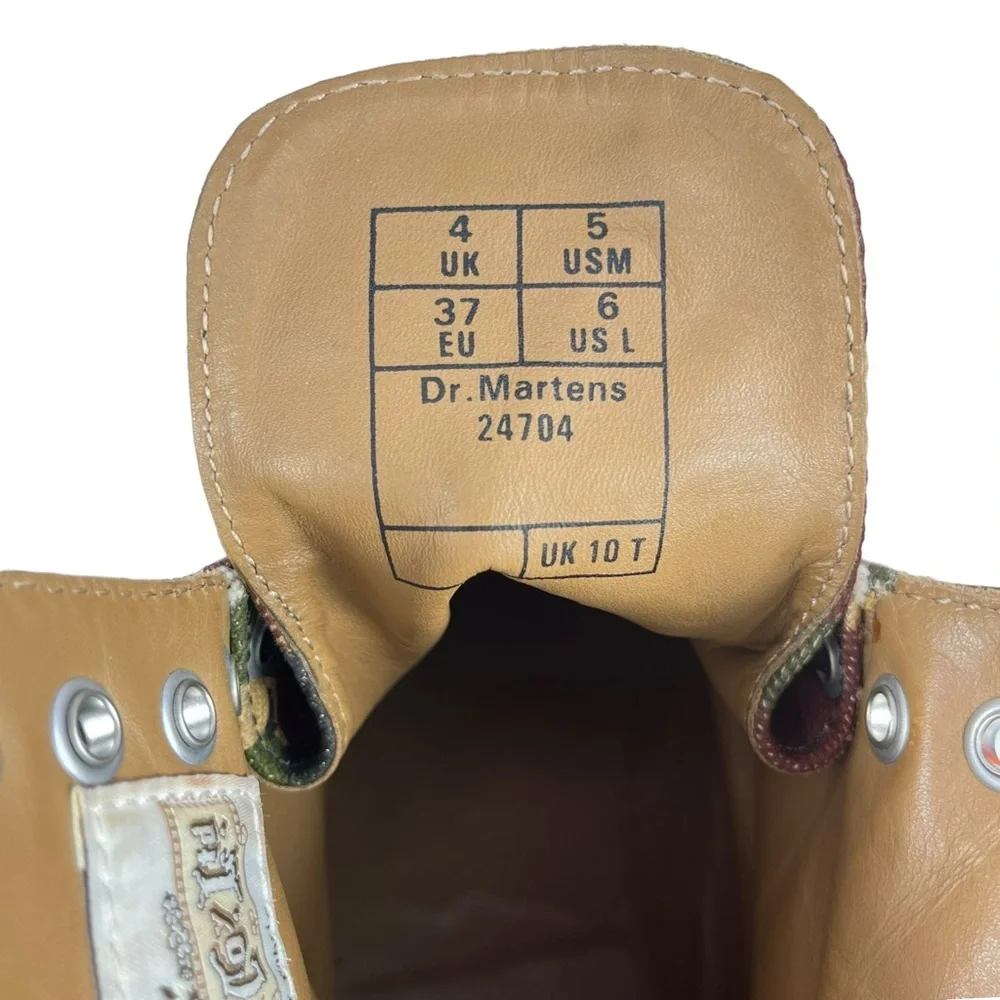 Dr. Martens smoke height lickwax