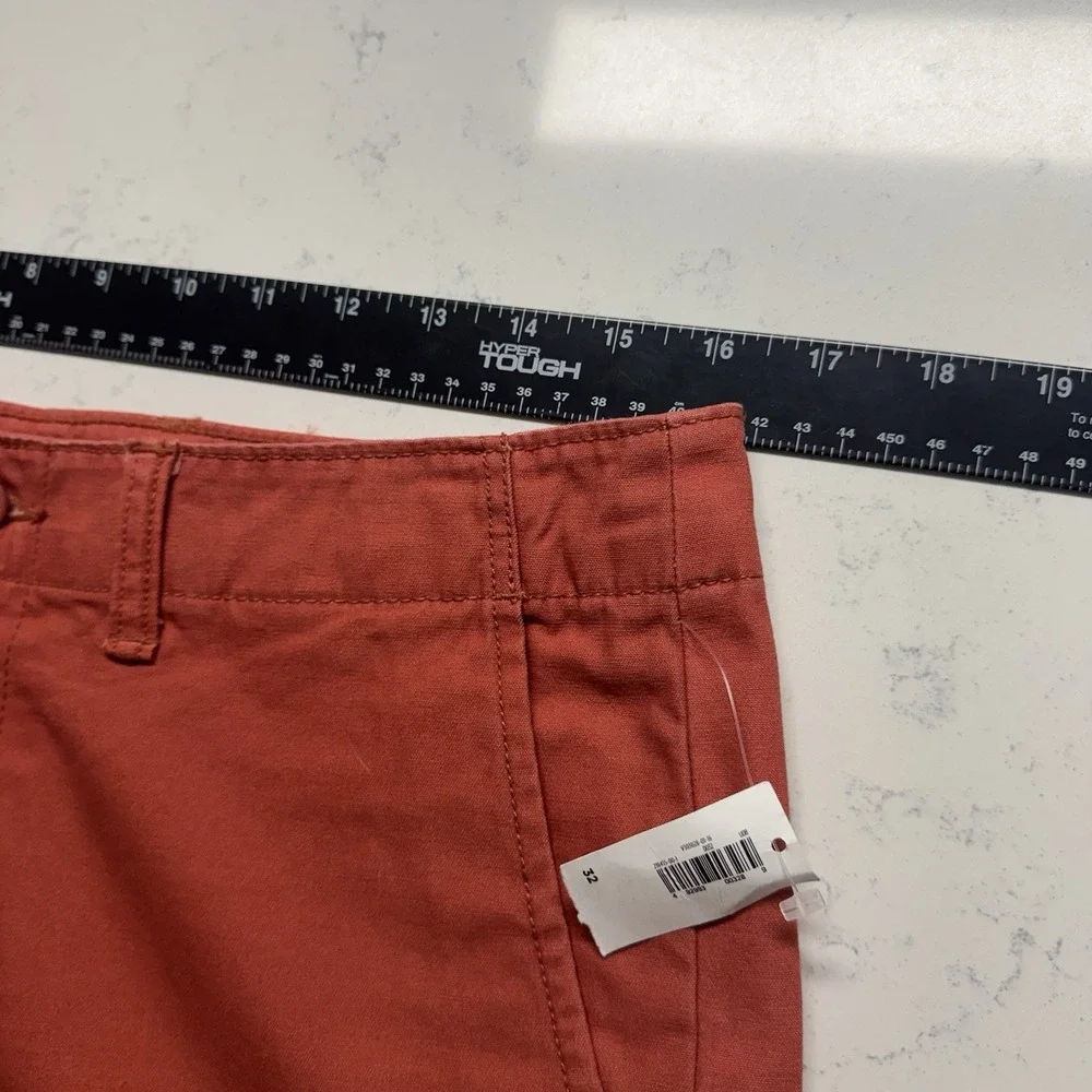 Old Navy please appear