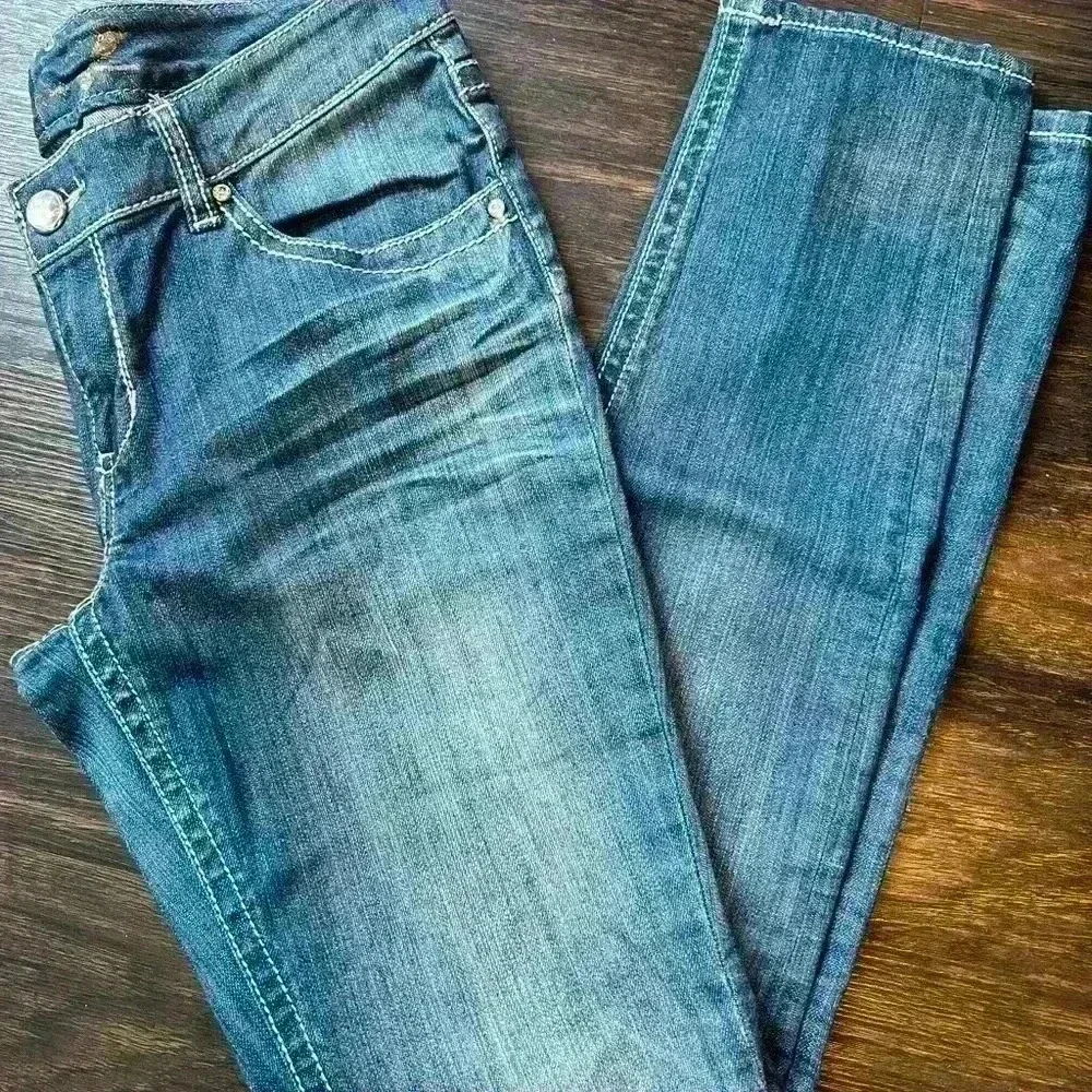 Seven7 jeans fit stitched