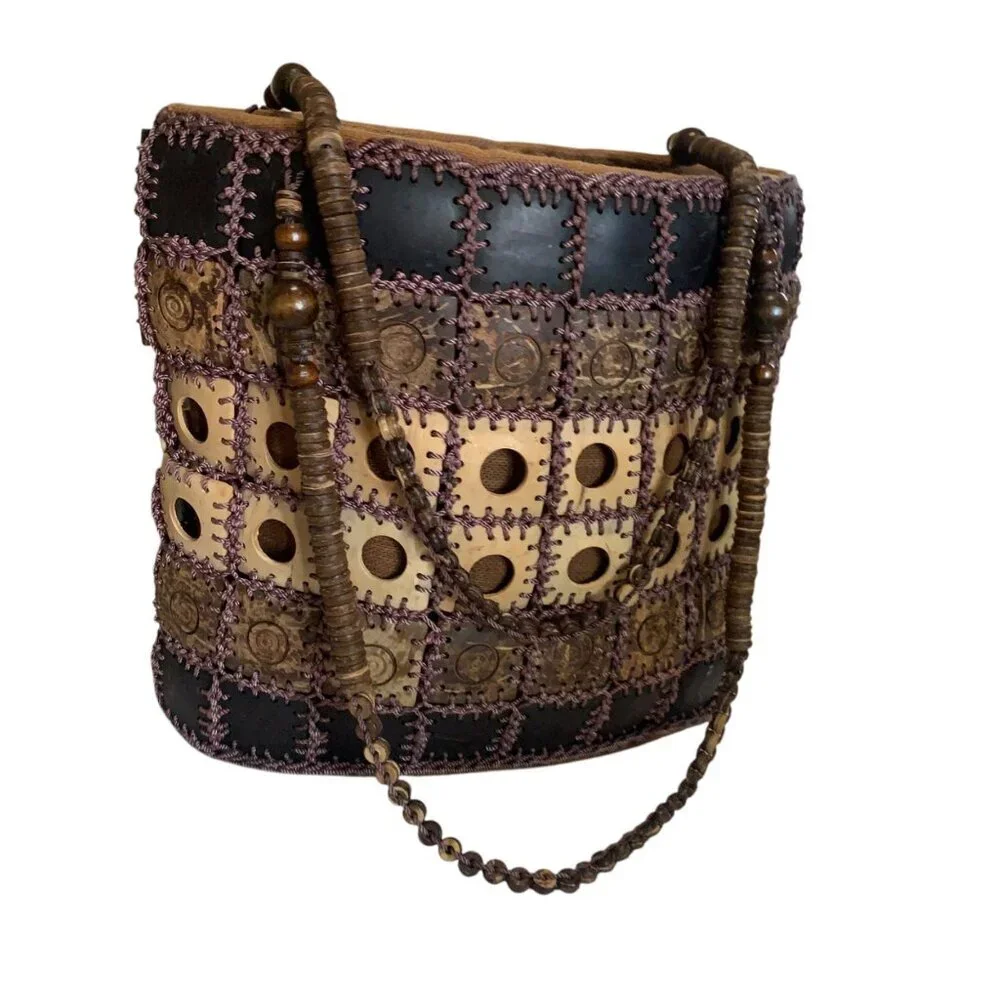 Handcrafted this shoulder