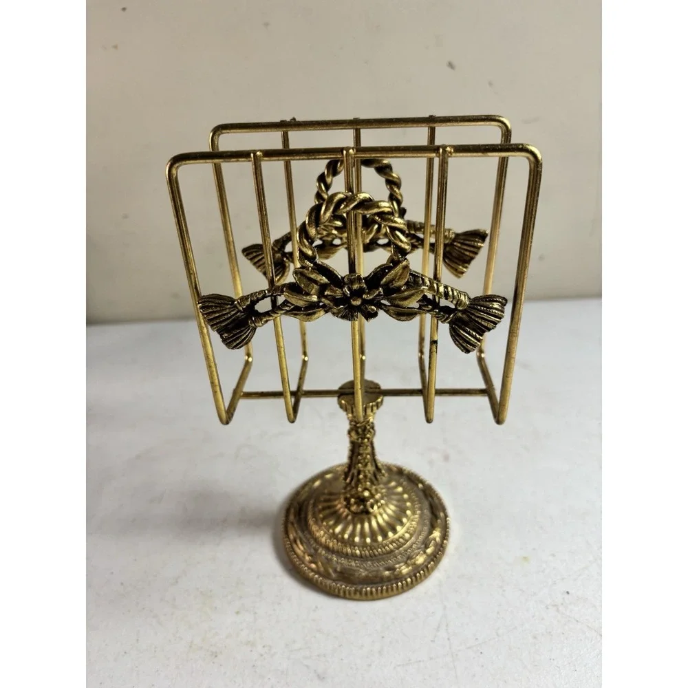 Matson space gilt