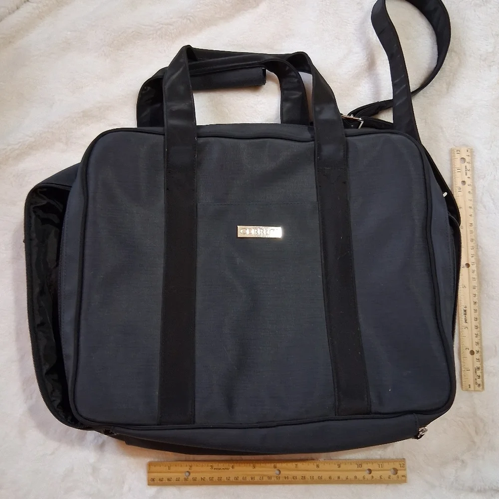 Cerruti 1881 sleek versatile