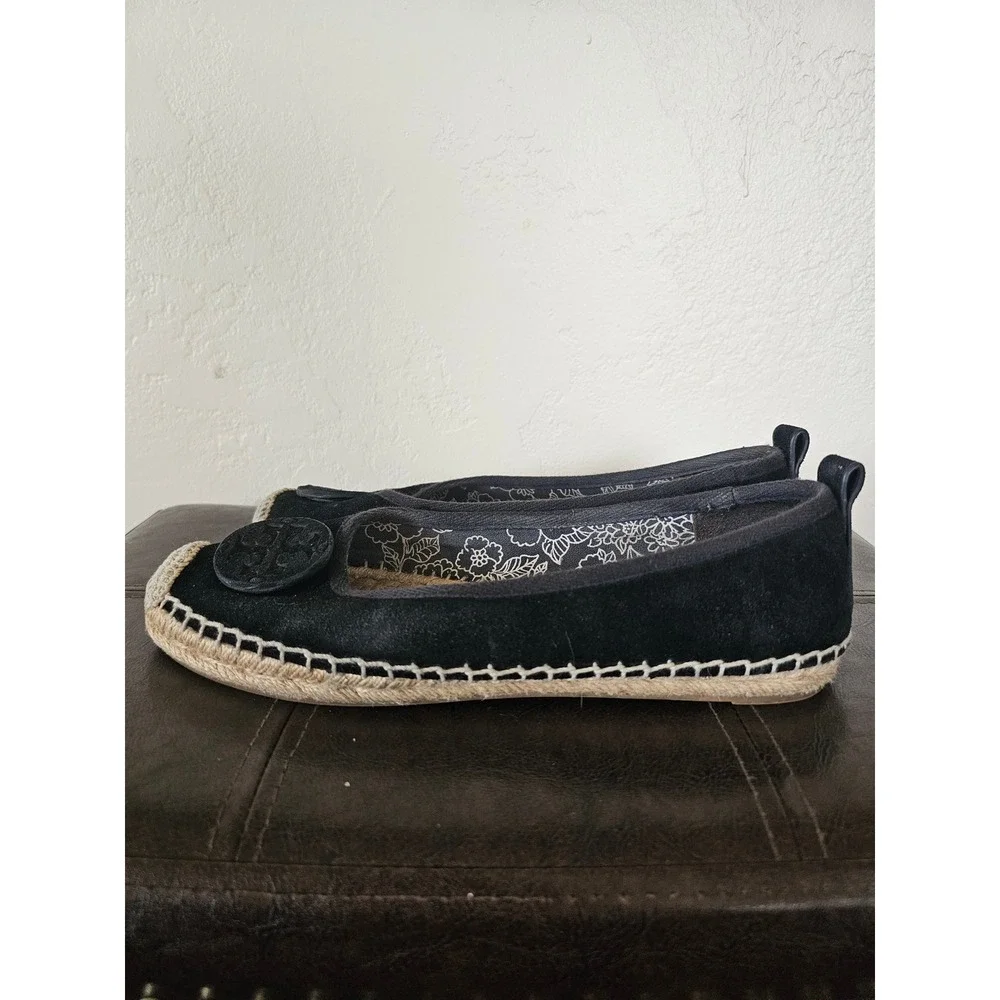 Tory Burch please check