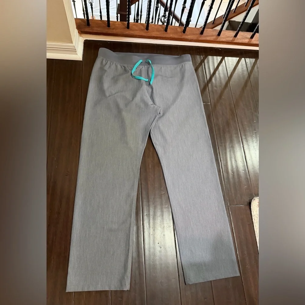Figs Men's Charcoal Sweatpants with Teal Drawstring XL/T
