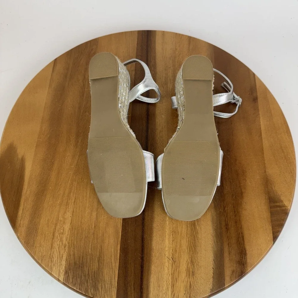Steve Madden size standard